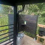 Privat Strandvilla I Vackra 아파트 Geta