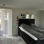 Privat Strandvilla I Vackra 아파트 *