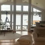 아파트 Privat Strandvilla I Vackra